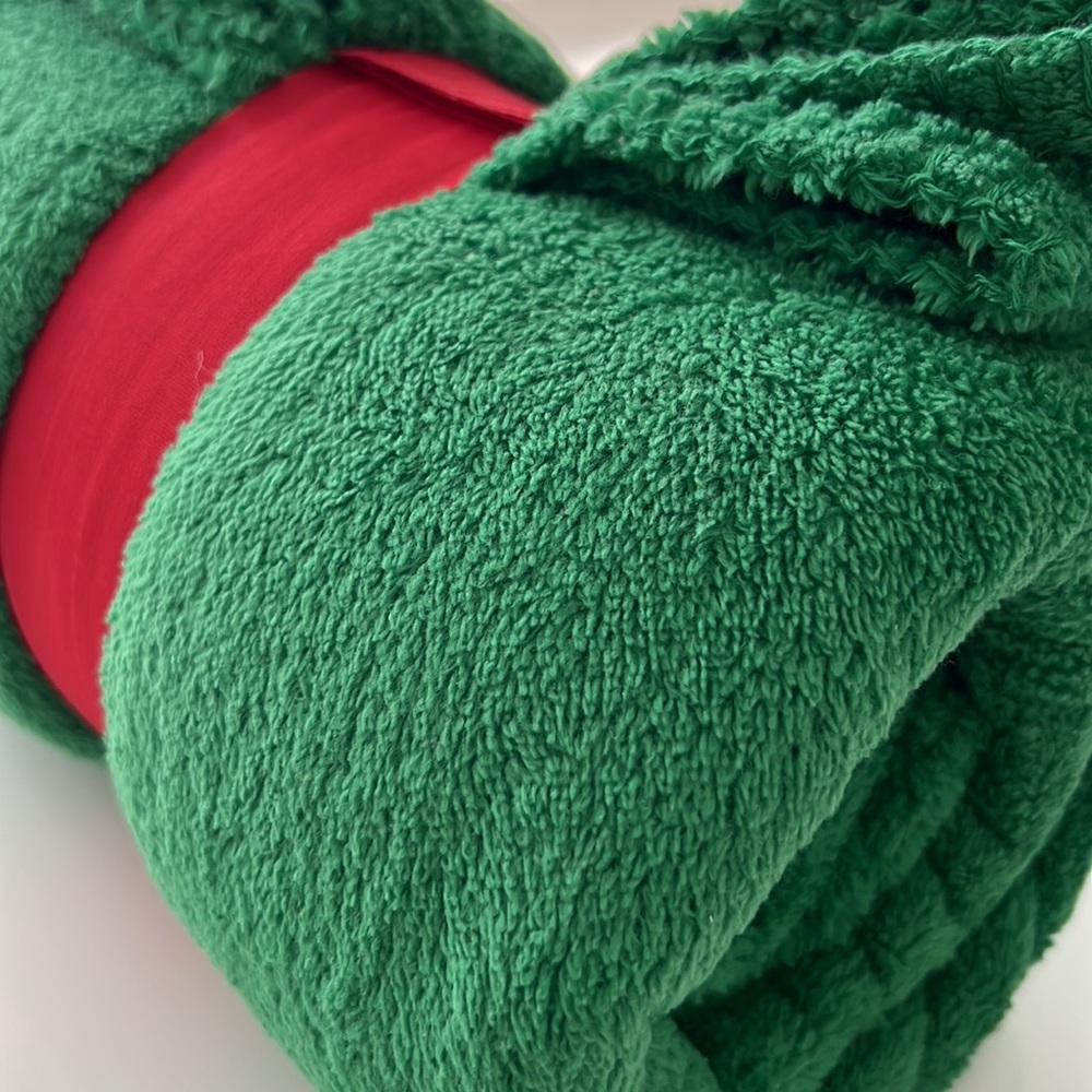 Microplush Throw - Green - Picture 4 of 4